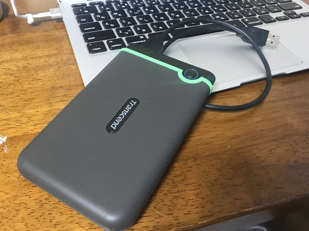 映像素材やプロジェクトファイルをどの様に保存するのがベストなのだろうか？