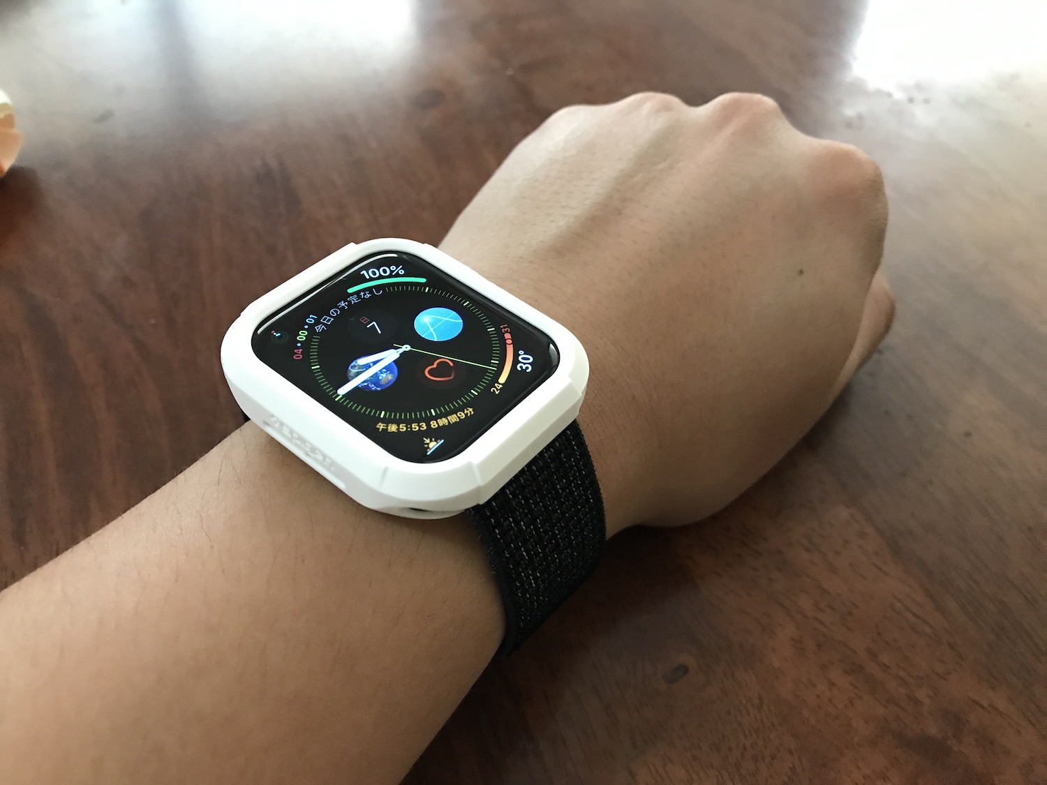 Apple Watchのスクリーンを守る！OAproda Apple Watch Series 4フィルム