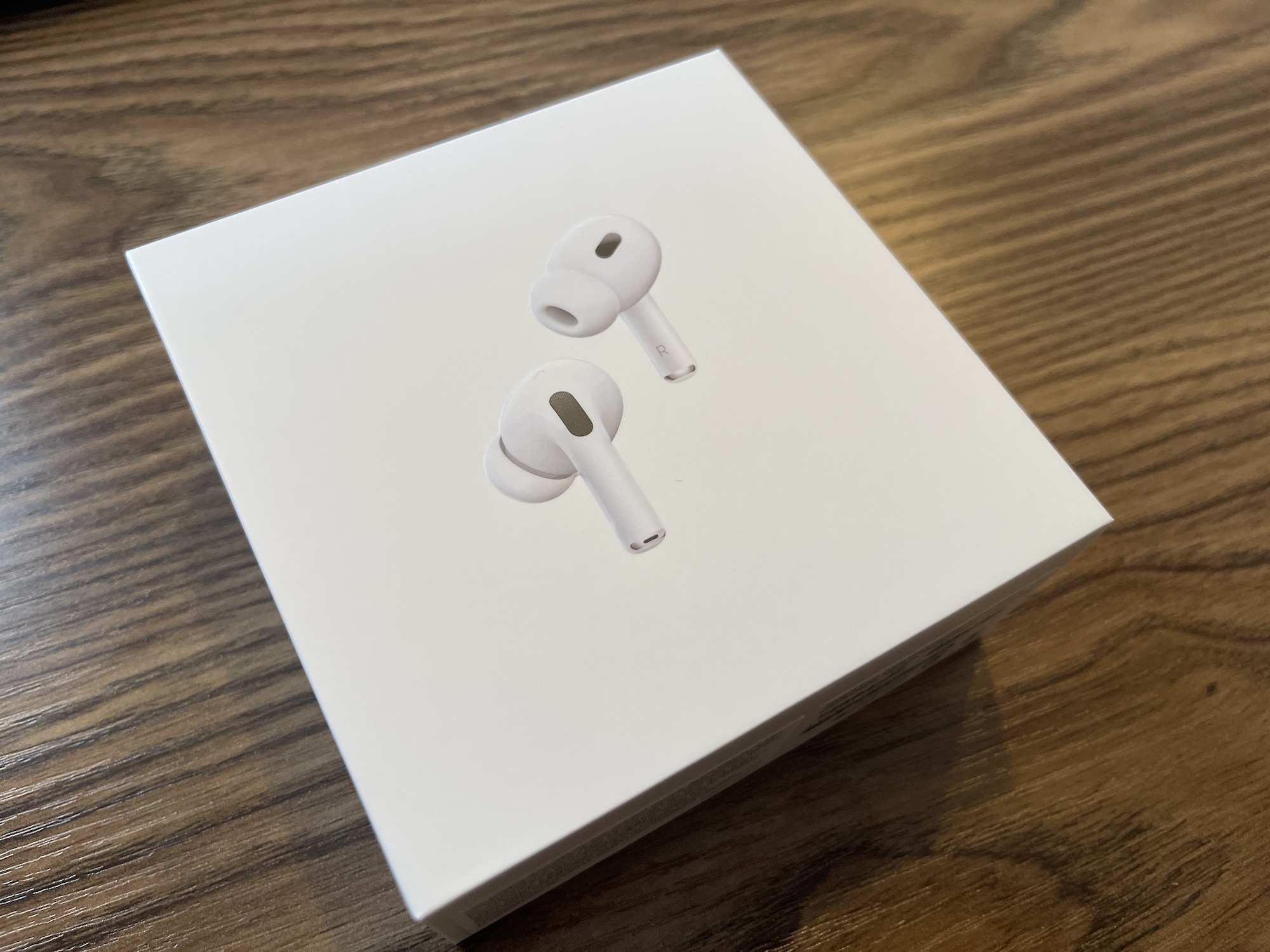AirPods Pro第2世代は実際のところどうなの？前世代との比較とレビュー